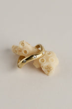 Load image into Gallery viewer, LaCurva Diamond Band