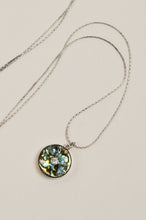 Load image into Gallery viewer, Silaura Medallion