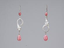 Load image into Gallery viewer, Caiman& Rhodochrosite Earring