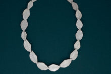 Load image into Gallery viewer, Ghost leaf collar