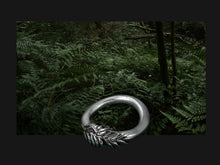 Load image into Gallery viewer, Curved Fern Ring