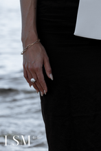 Load image into Gallery viewer, Vakra Infinity Bracelet
