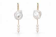 Load image into Gallery viewer, Loren Drip Earring

