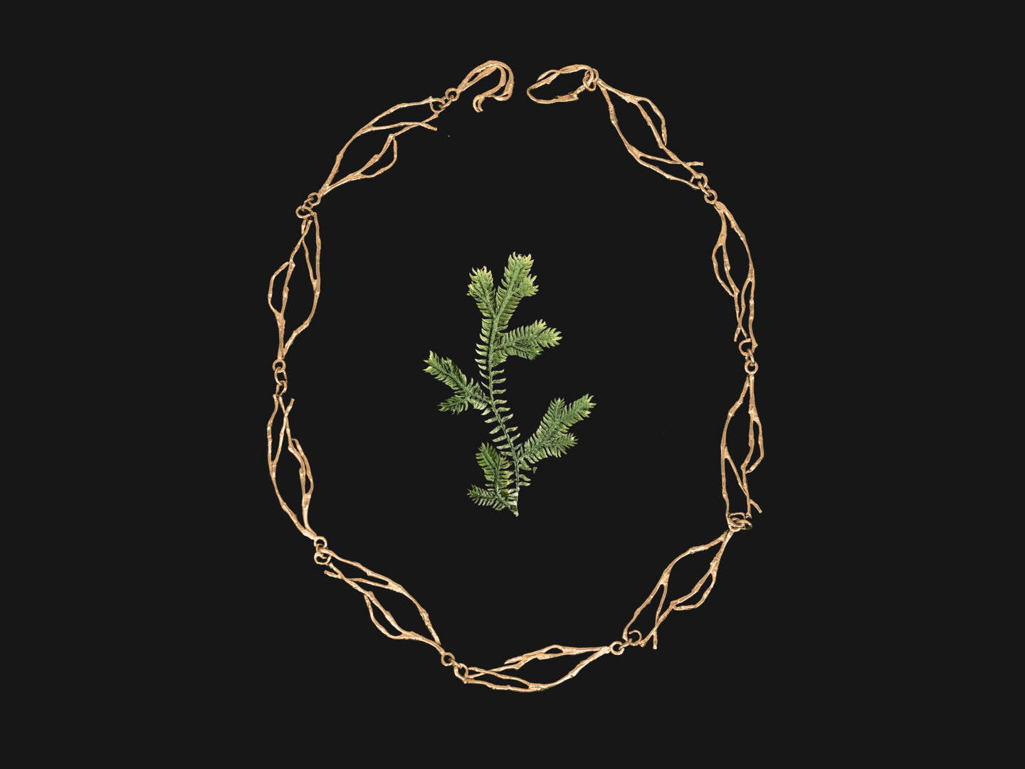 Moss Necklace