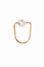 Load image into Gallery viewer, Mini Baroque Pearl Ring
