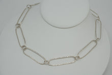 Load image into Gallery viewer, Oblong Clip Necklace
