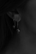 Load image into Gallery viewer, Reverse earrings
