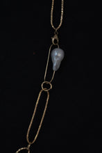 Load image into Gallery viewer, Oblong Clip Necklace
