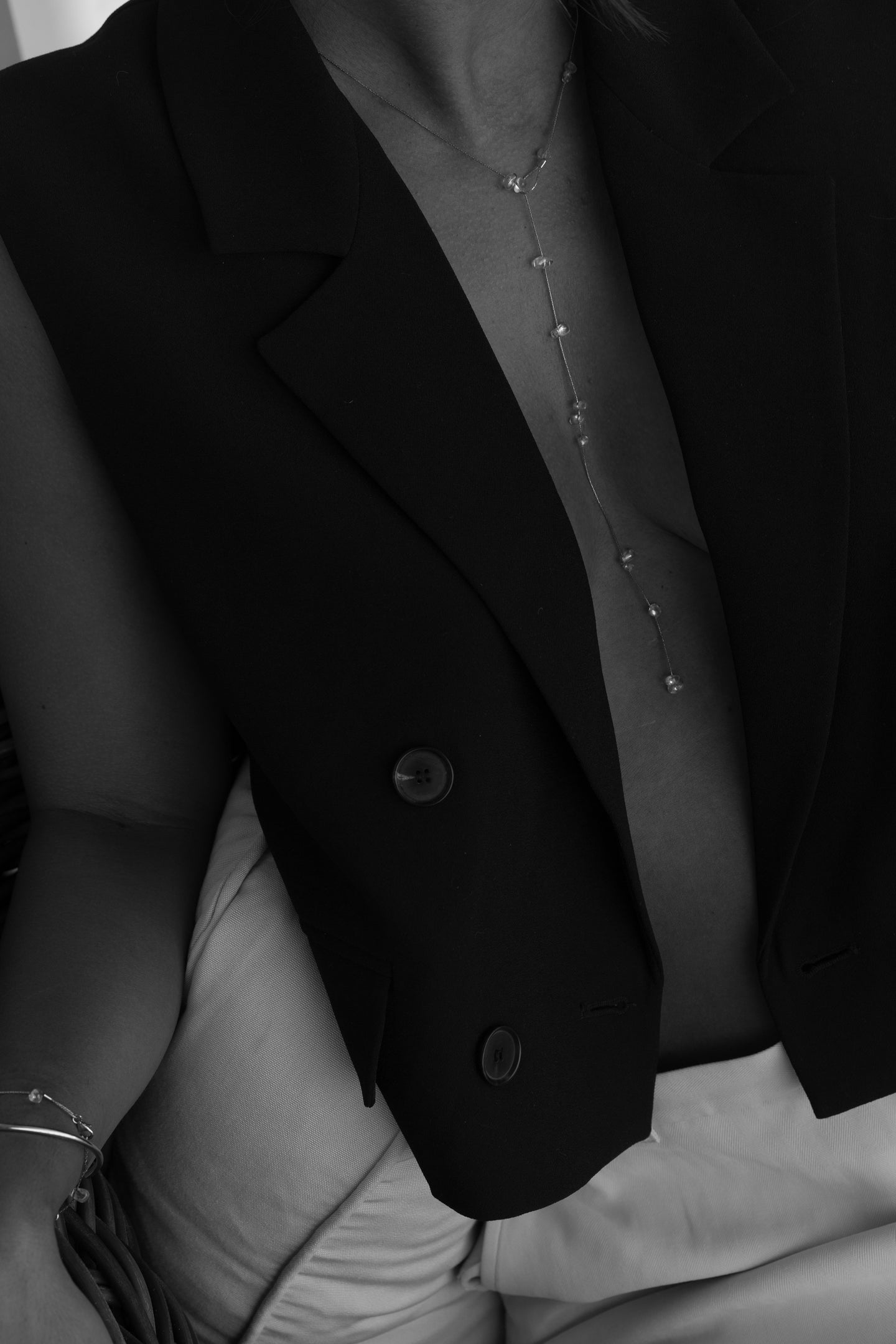 Dew Drop Lariat